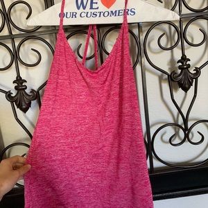 🌶HOT pink Nike Tank🌶